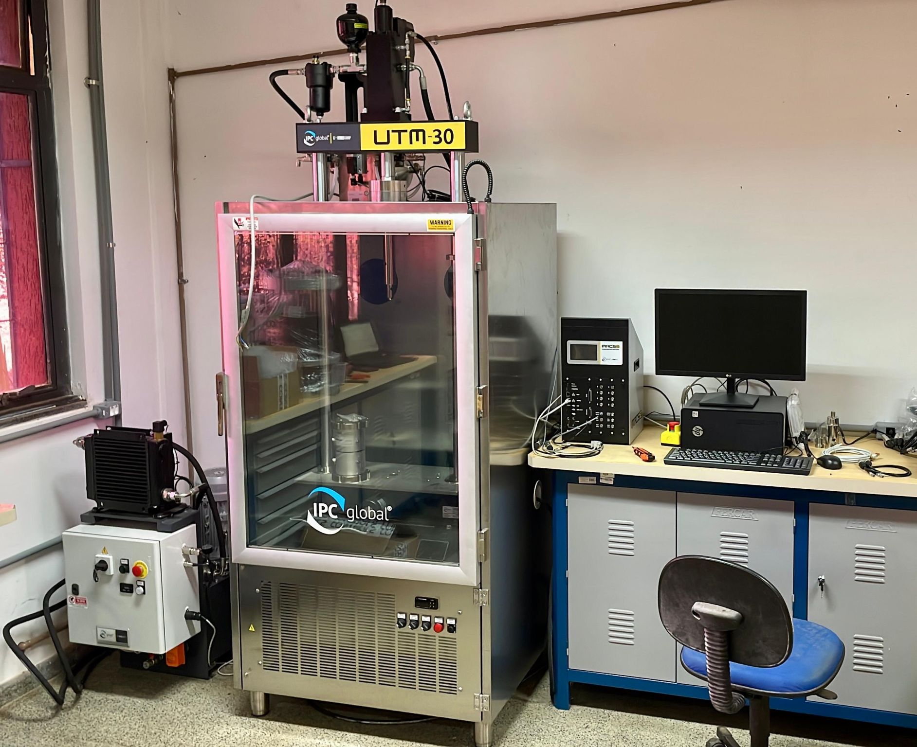 路面质料多功效试验系统（UTM） - suncitygrou
